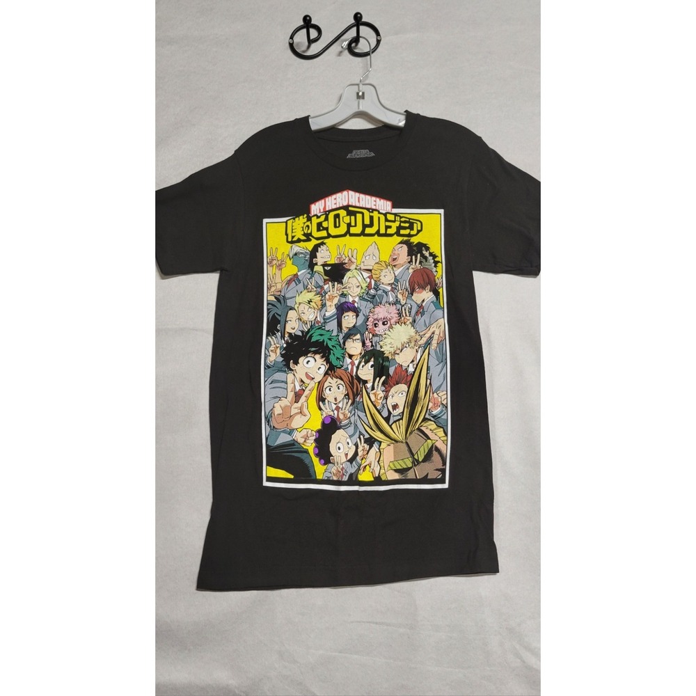 Youth Black MY Hero Academia Graphic Tshirt Size S